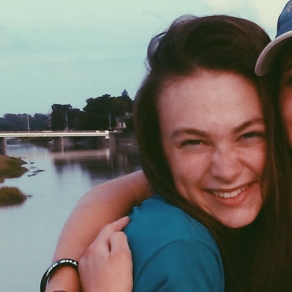 Meet your Posher, Ruth - Picture 1 of 1